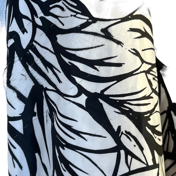 Sale Lane Bryant Women's Blouse 26/28 Black White Geometric Shapes - Picture 8 of 13